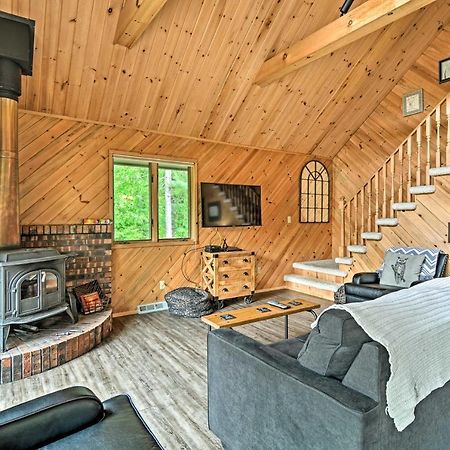 Riverfront Traverse City Cabin Fish, Kayak And Tube Exteriér fotografie