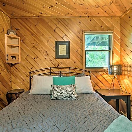 Riverfront Traverse City Cabin Fish, Kayak And Tube Exteriér fotografie